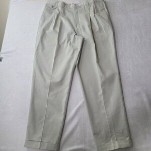 Dockers Men's Loose Khakis No Wrinkle Pleated Twill Pants W40 L32 NWT